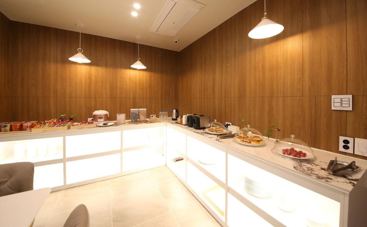 Brown Dot Hotel Sinan Gwangju Metropolitan City Εξωτερικό φωτογραφία