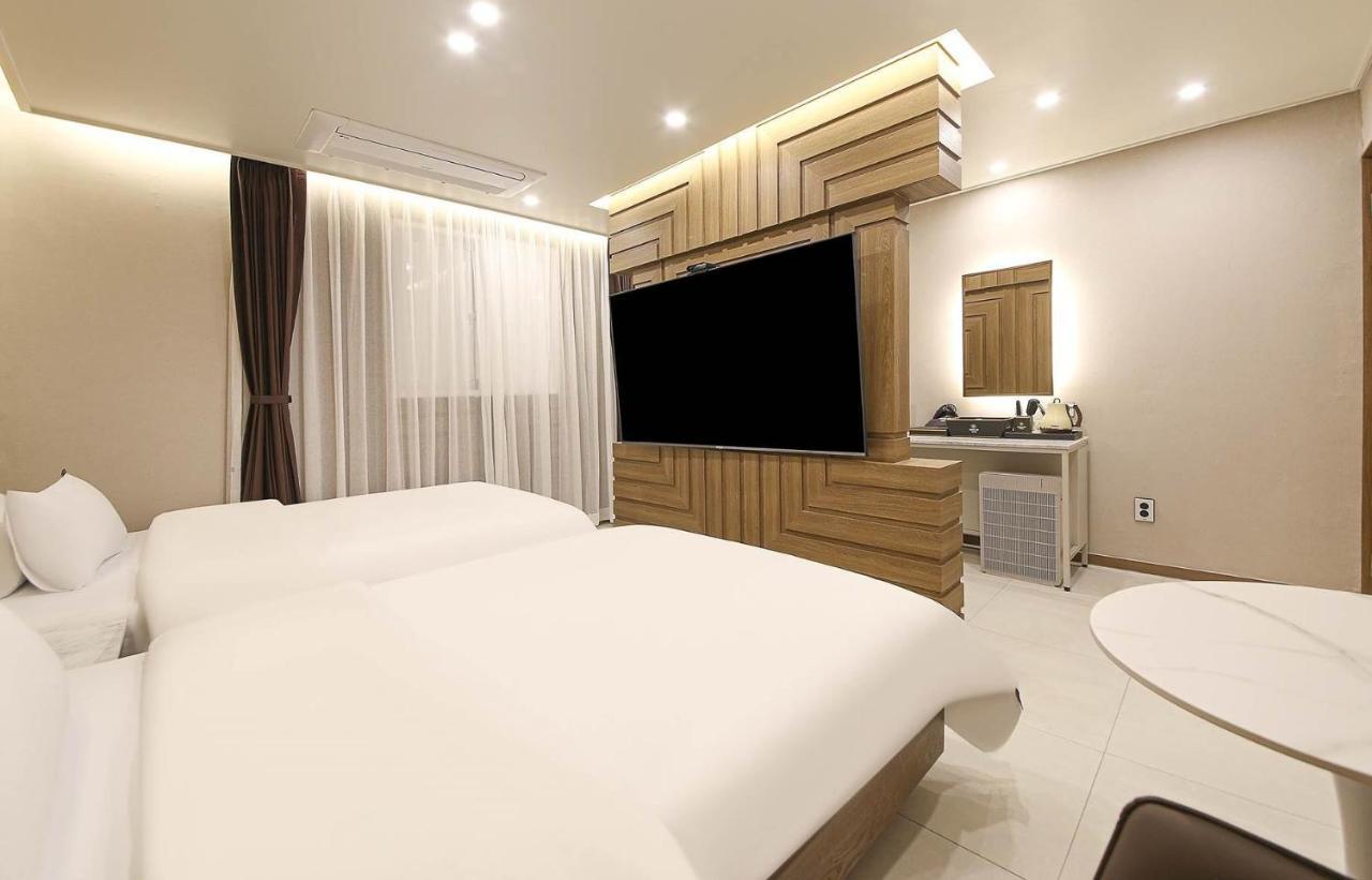 Brown Dot Hotel Sinan Gwangju Metropolitan City Εξωτερικό φωτογραφία