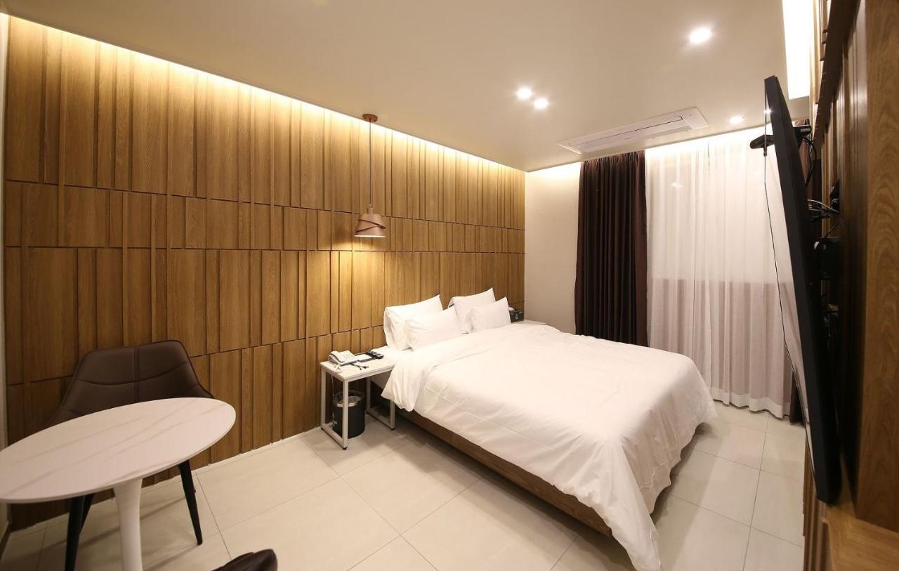 Brown Dot Hotel Sinan Gwangju Metropolitan City Εξωτερικό φωτογραφία