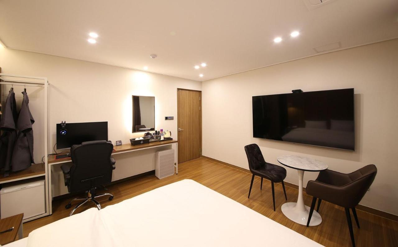Brown Dot Hotel Sinan Gwangju Metropolitan City Εξωτερικό φωτογραφία