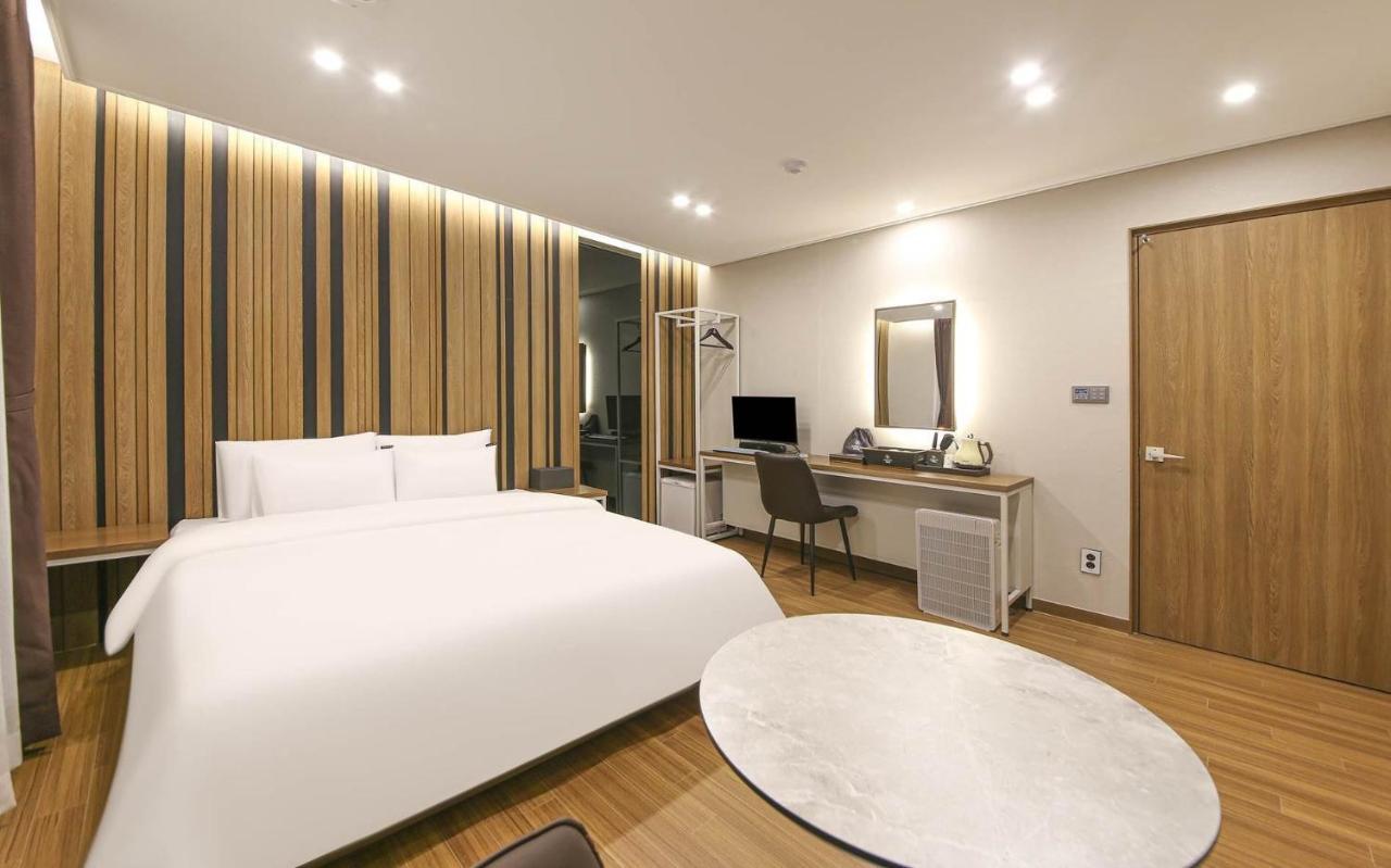 Brown Dot Hotel Sinan Gwangju Metropolitan City Εξωτερικό φωτογραφία