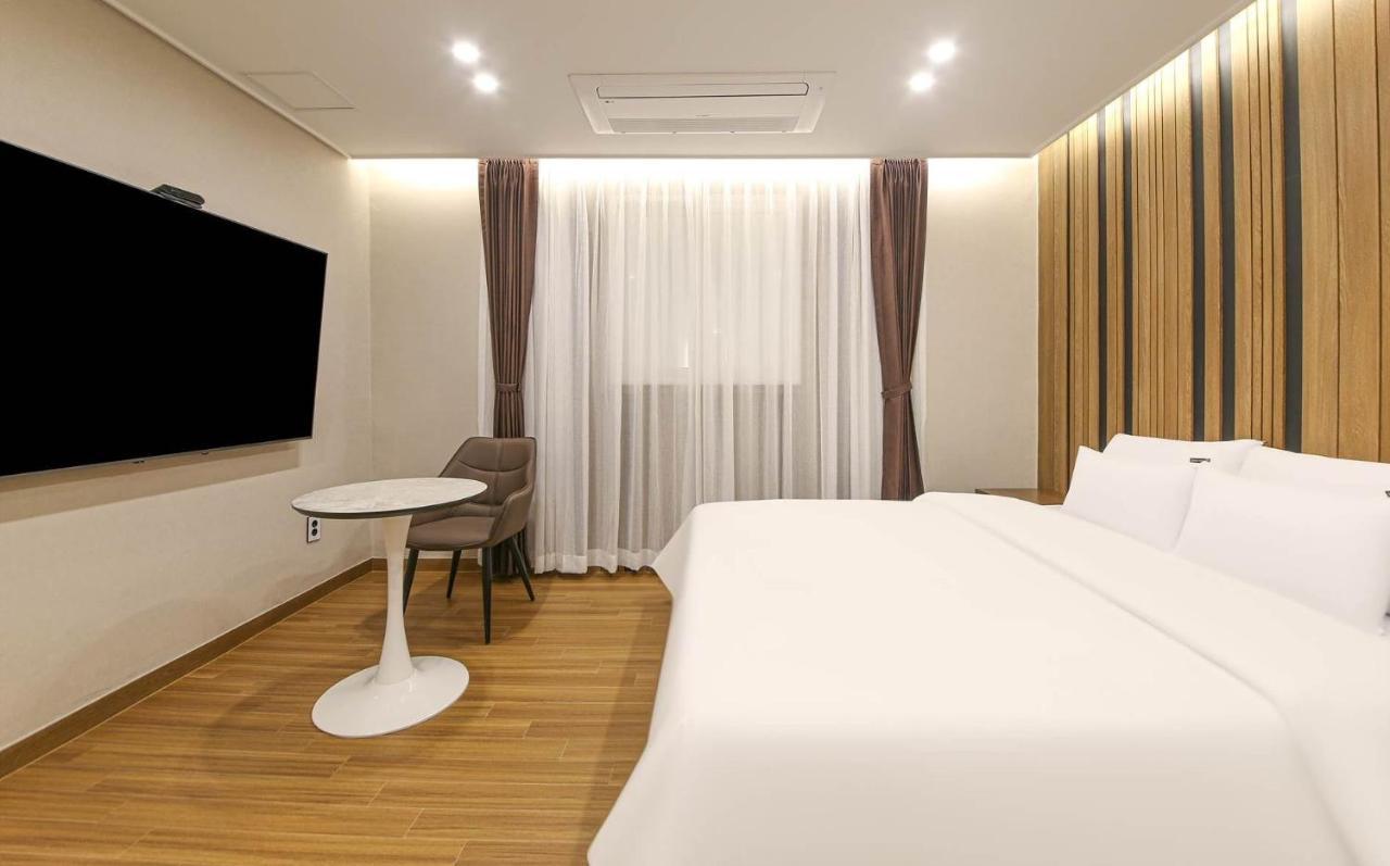 Brown Dot Hotel Sinan Gwangju Metropolitan City Εξωτερικό φωτογραφία