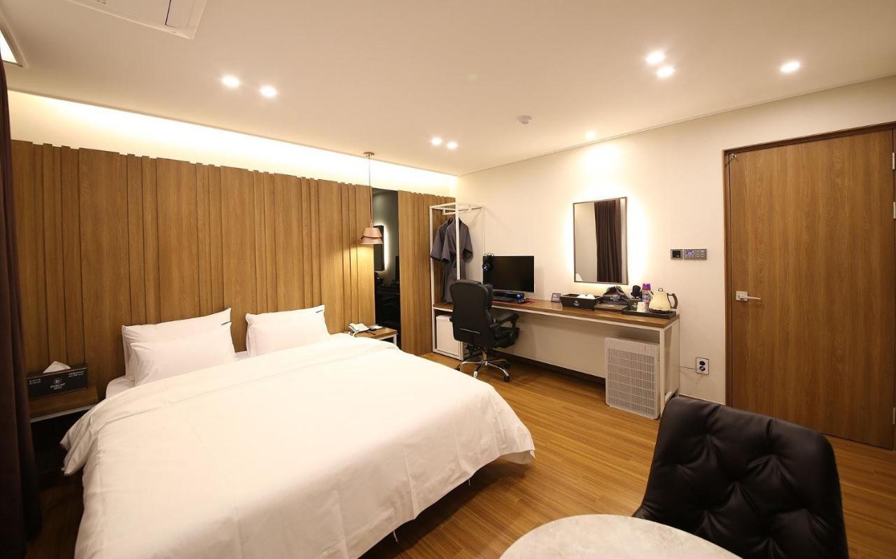 Brown Dot Hotel Sinan Gwangju Metropolitan City Εξωτερικό φωτογραφία