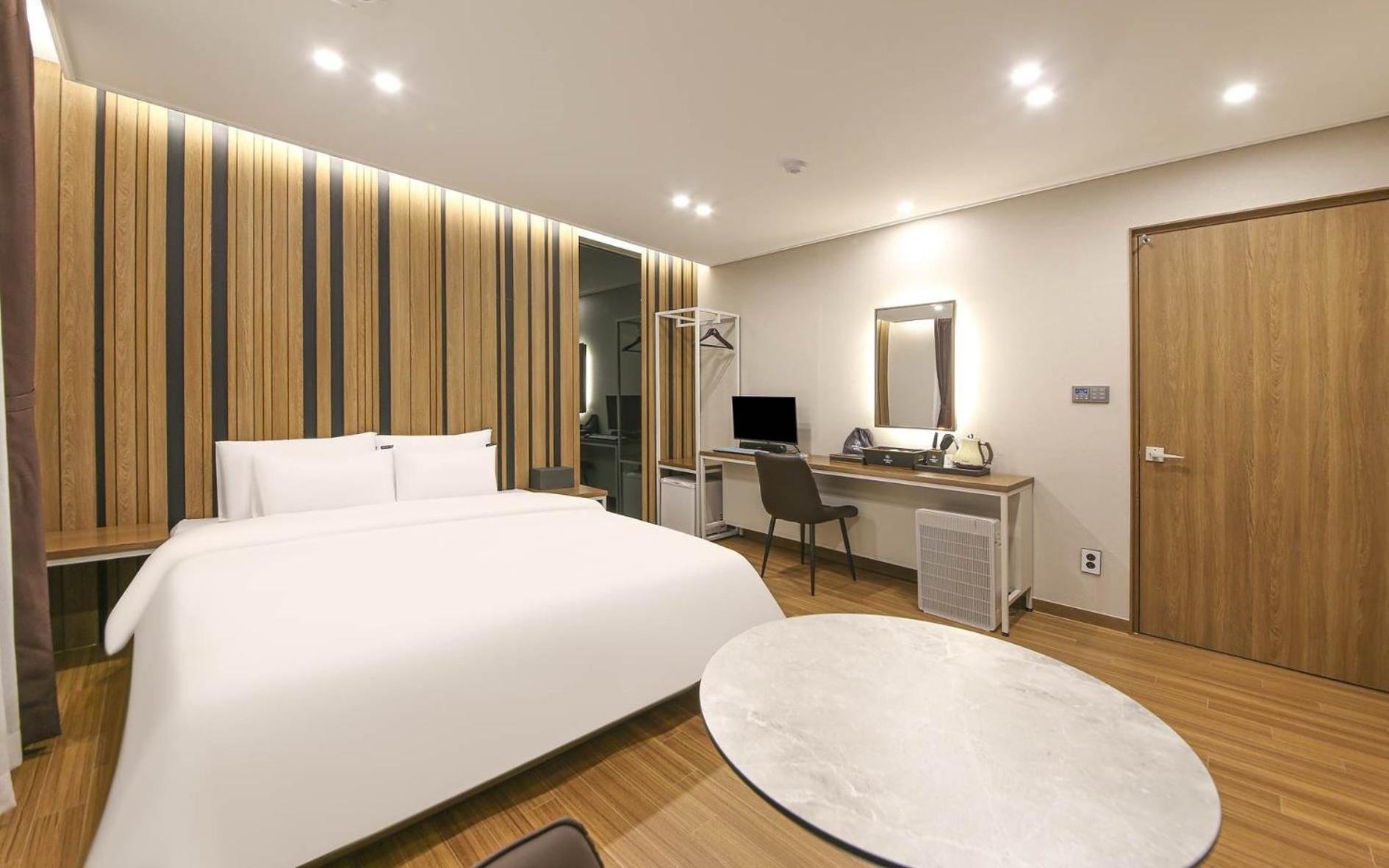 Brown Dot Hotel Sinan Gwangju Metropolitan City Εξωτερικό φωτογραφία
